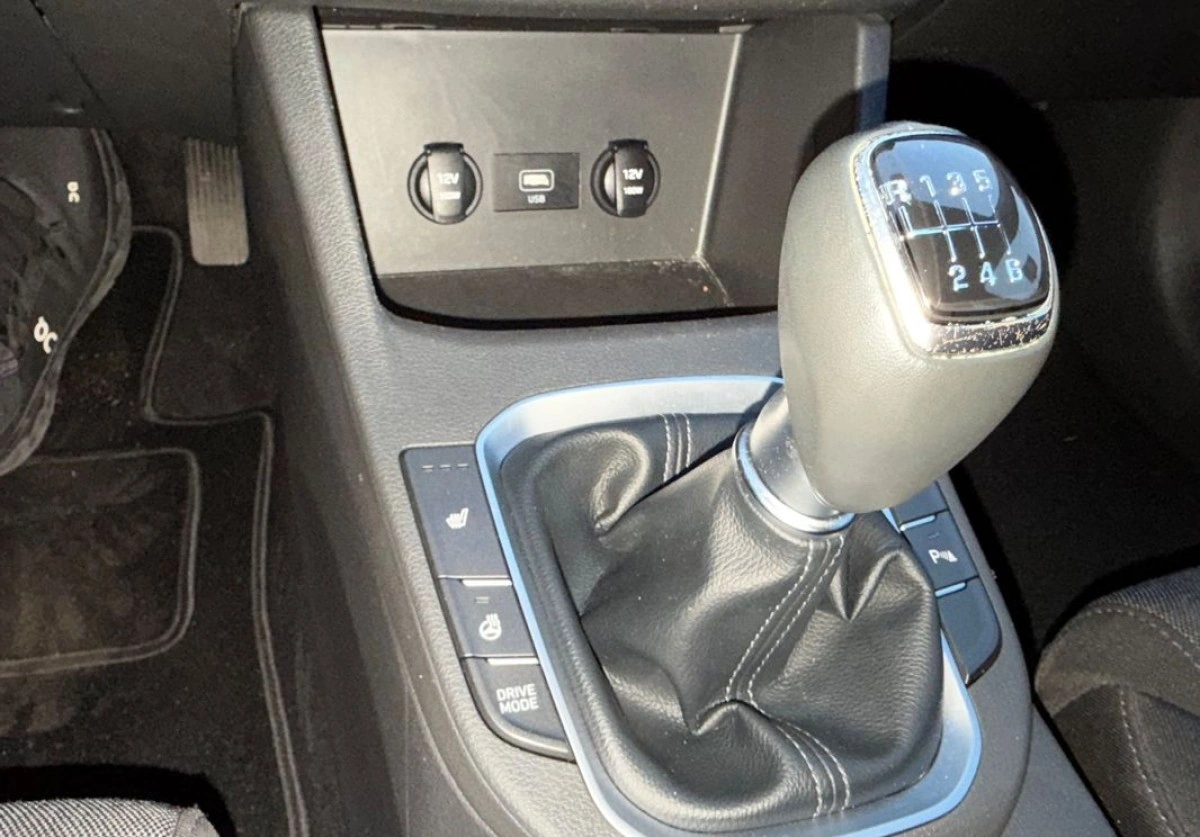 Hyundai i30 - Zdjęcie 16