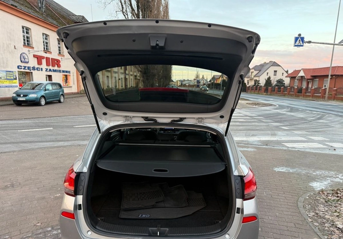 Hyundai i30 - Zdjęcie 17