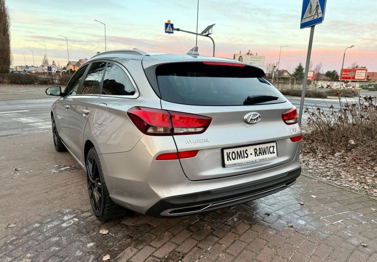 Hyundai i30 - Zdjęcie 25