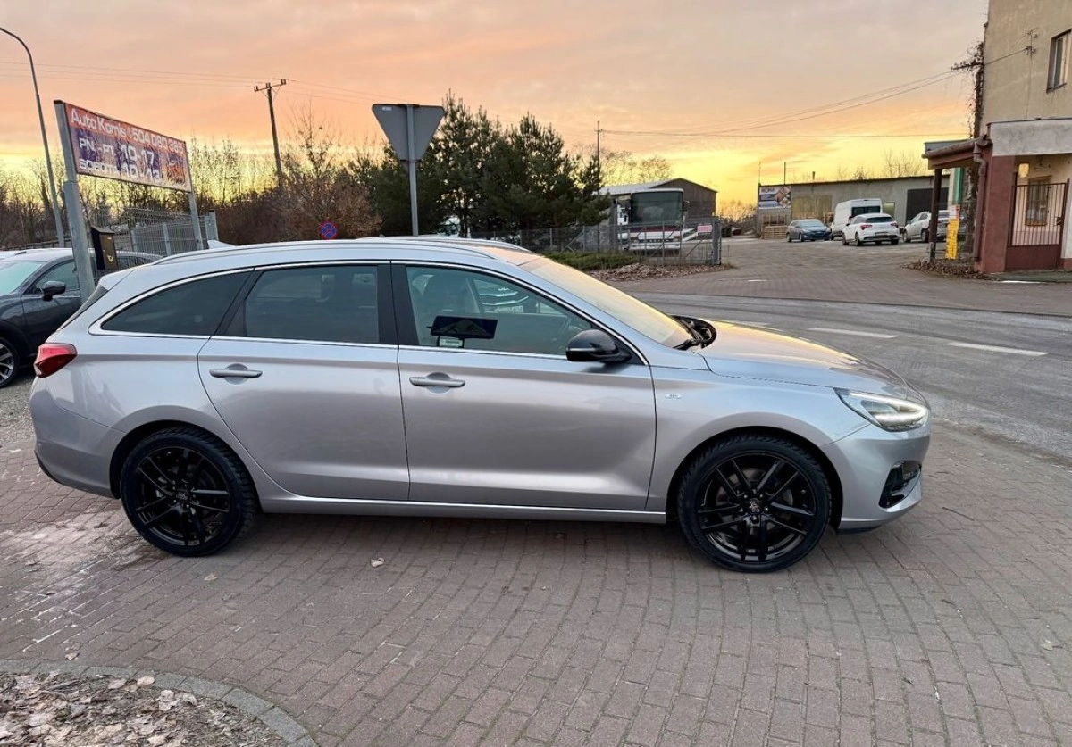 Hyundai i30 - Zdjęcie 27