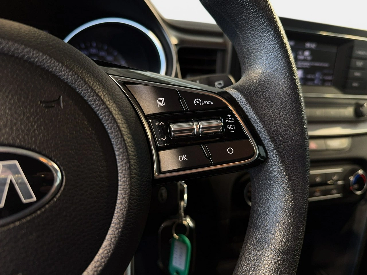 Kia Ceed - Zdjęcie 16