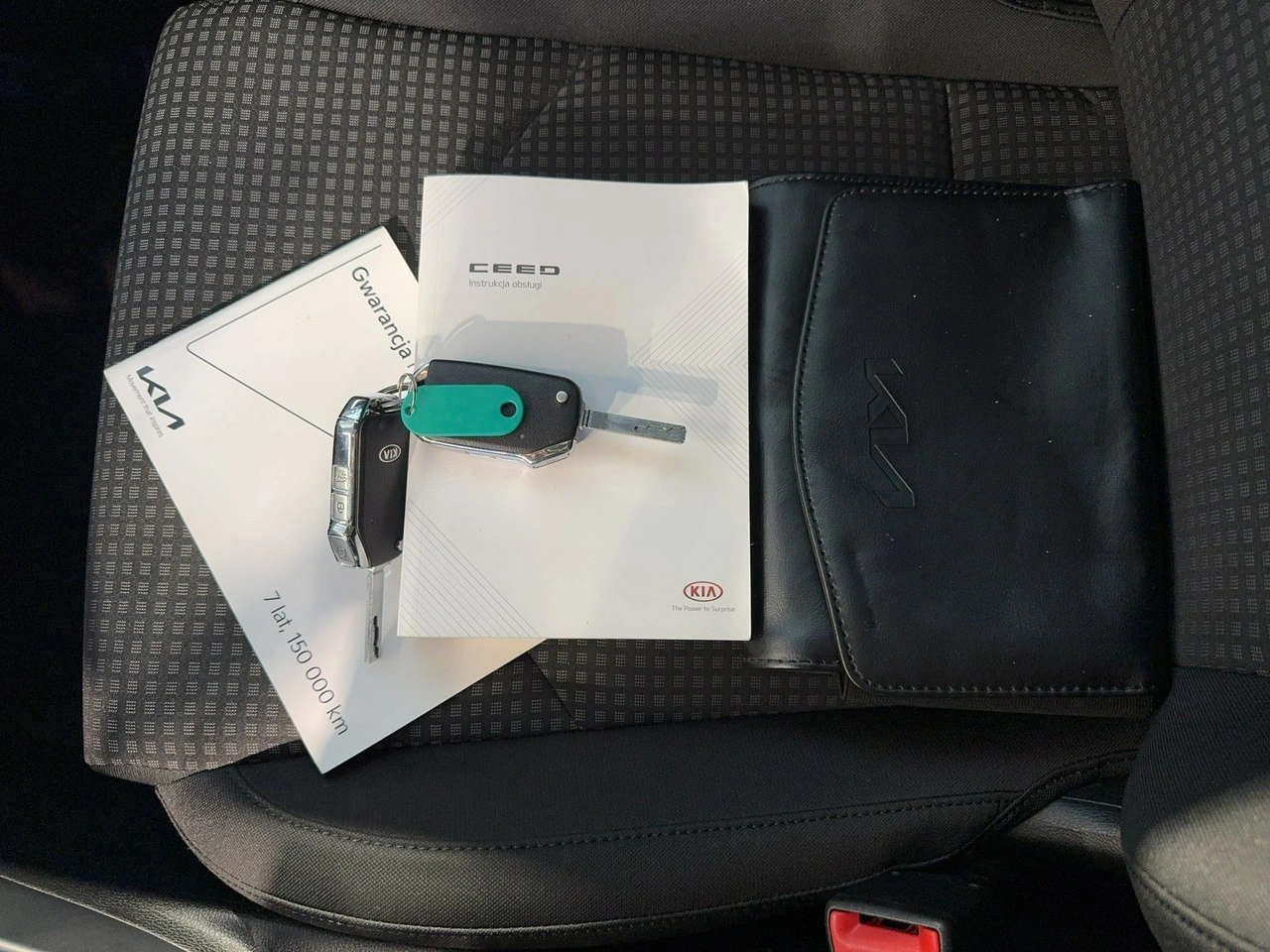 Kia Ceed - Zdjęcie 24