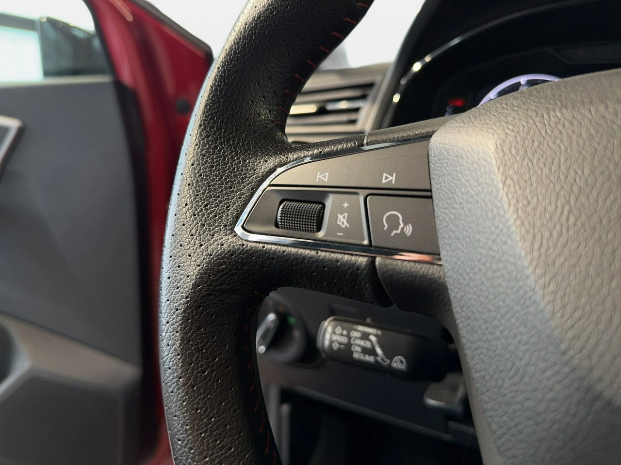 Seat Arona - Zdjęcie 16