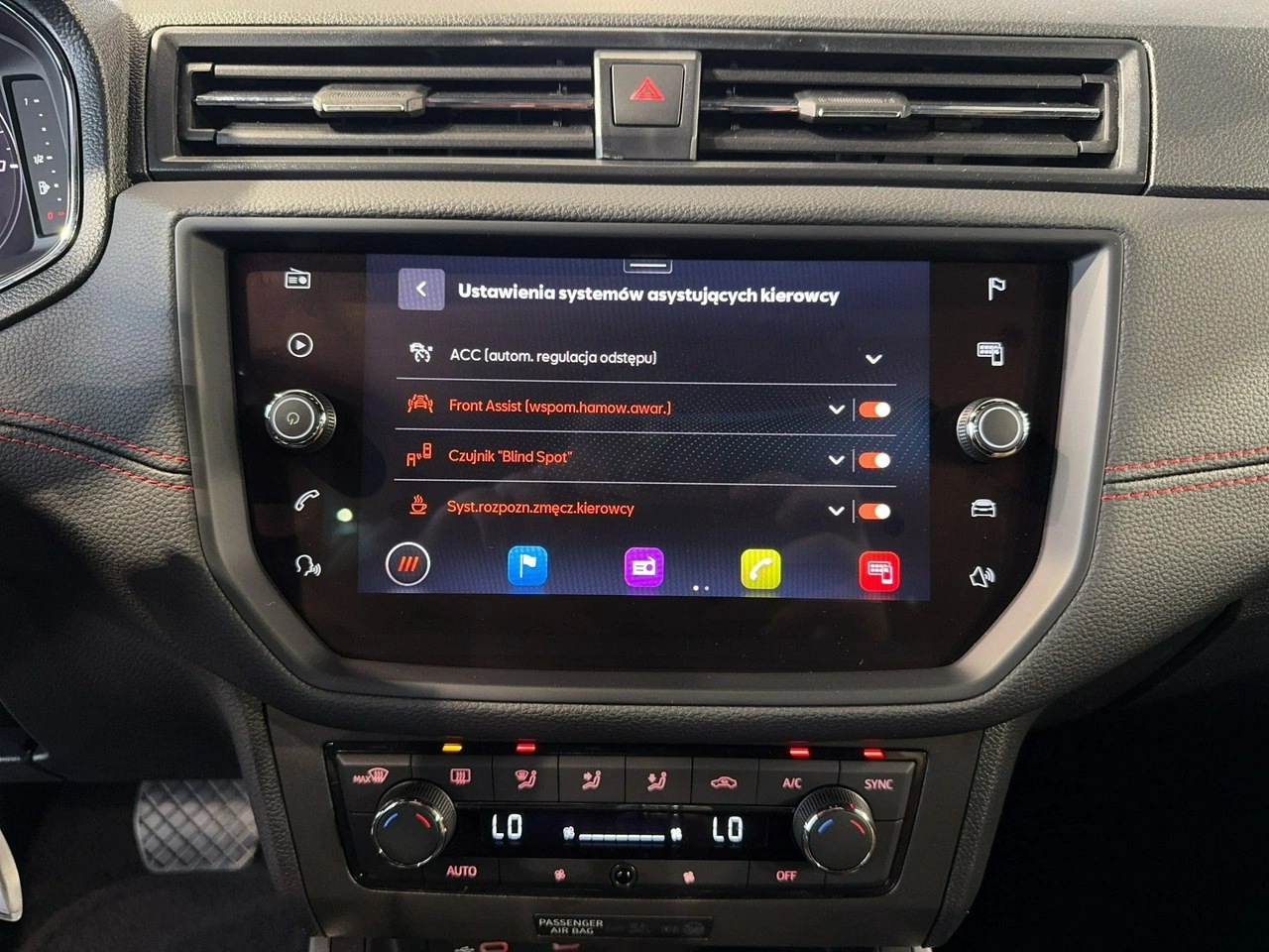 Seat Arona - Zdjęcie 23