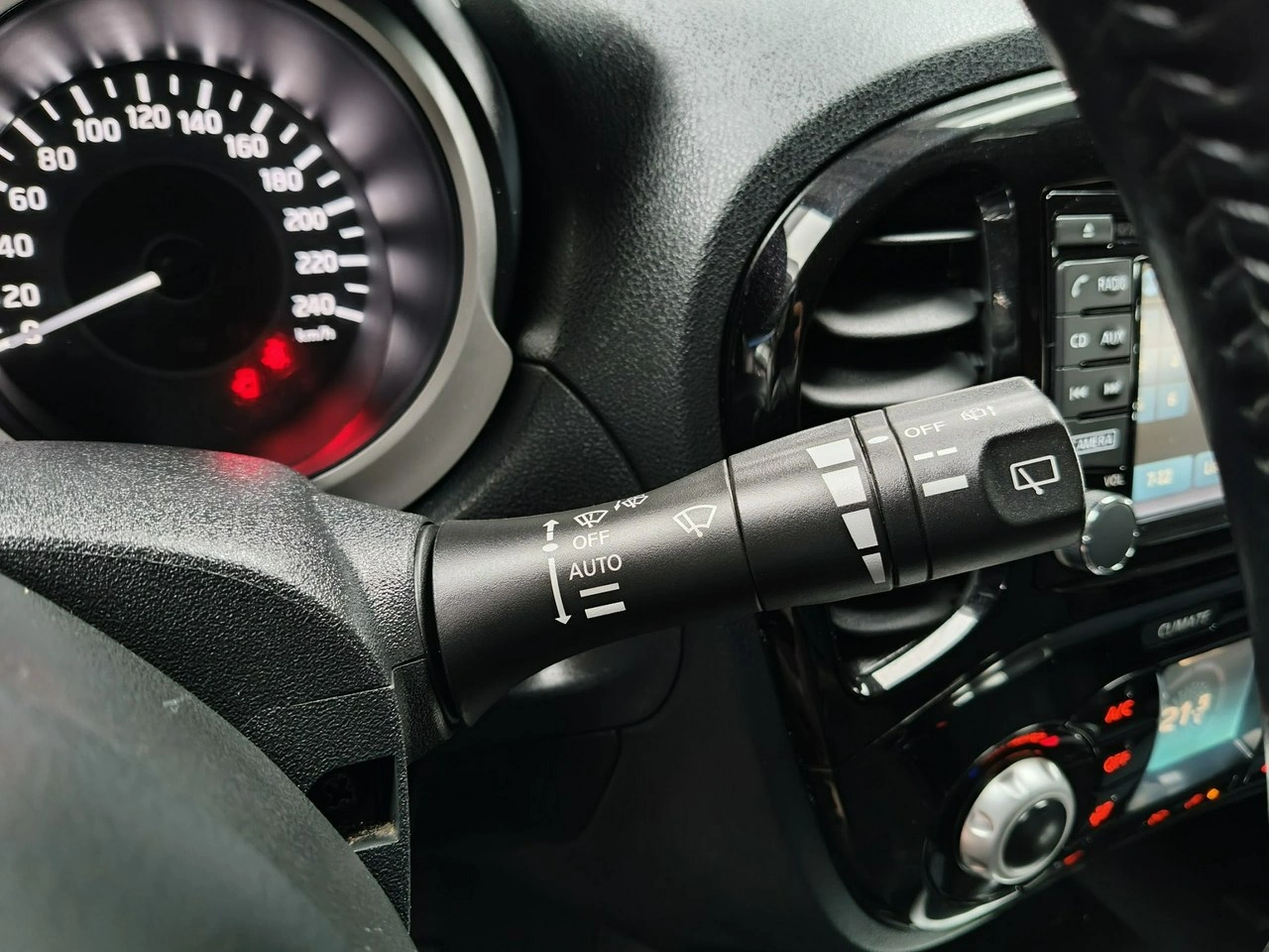 Nissan Juke - Zdjęcie 24