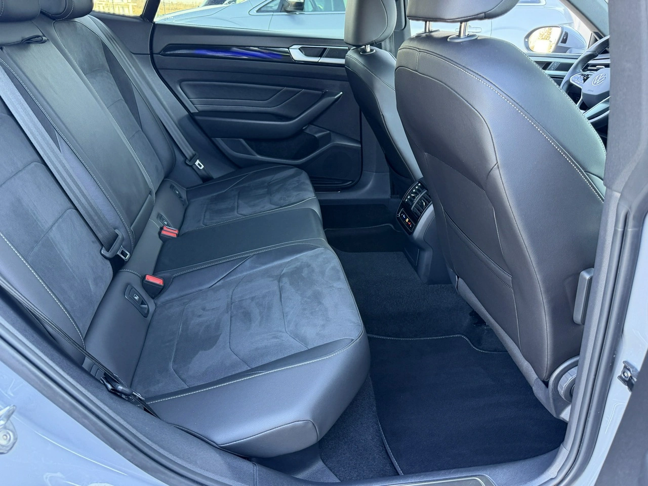 Volkswagen Arteon - Zdjęcie 33