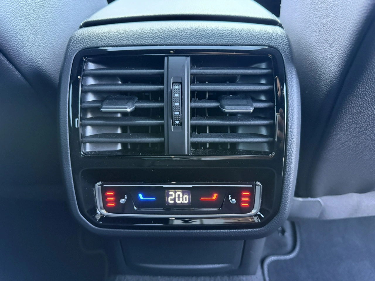 Volkswagen Arteon - Zdjęcie 32