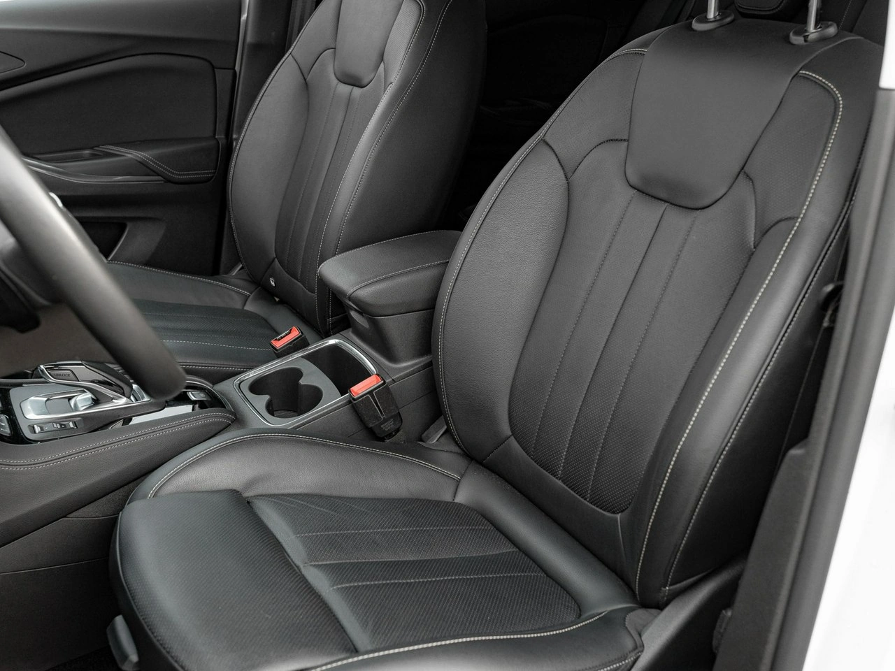 Opel Grandland X - Zdjęcie 12