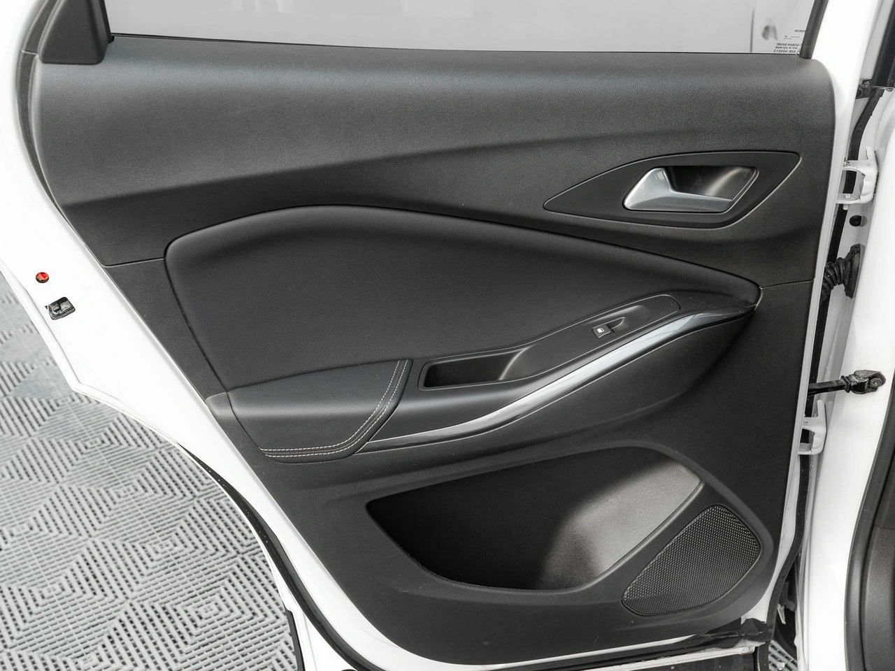 Opel Grandland X - Zdjęcie 26