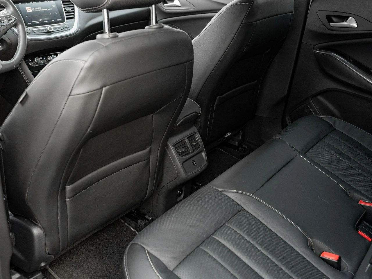 Opel Grandland X - Zdjęcie 27