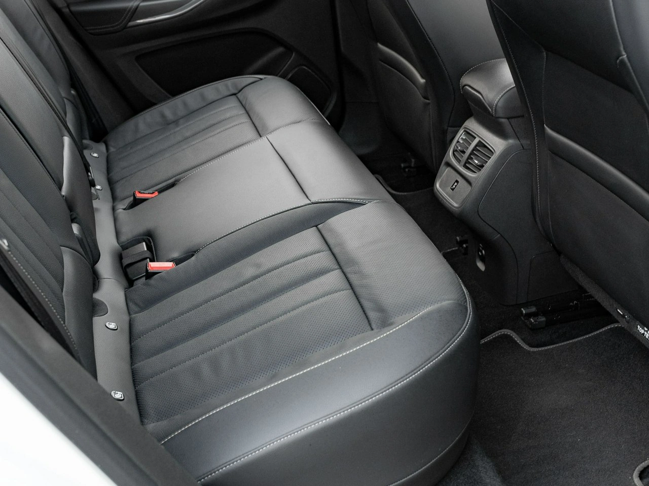 Opel Grandland X - Zdjęcie 31