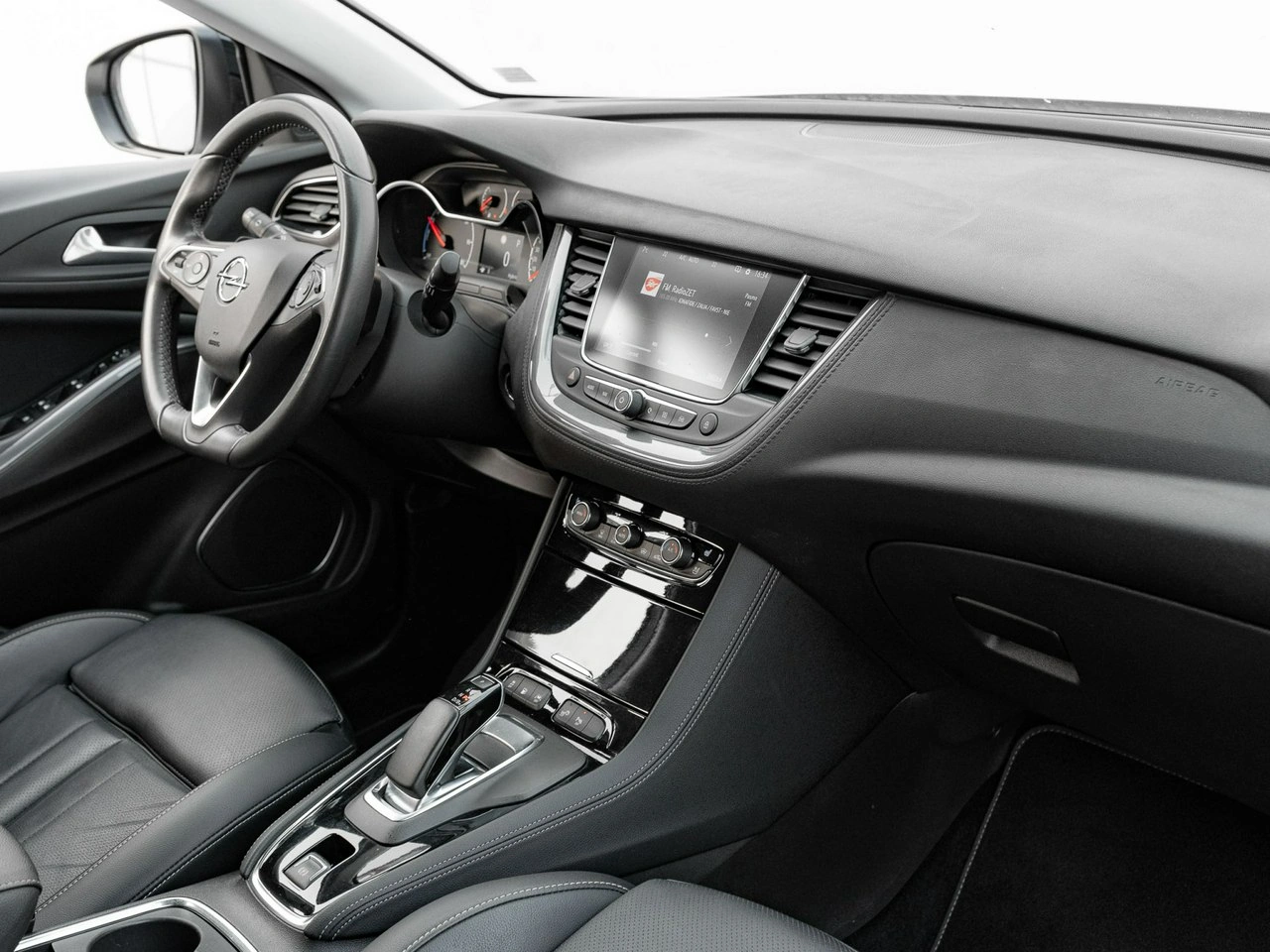 Opel Grandland X - Zdjęcie 34