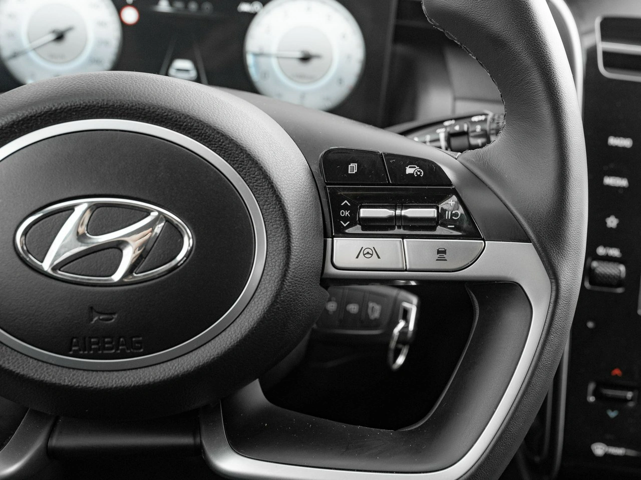 Hyundai Tucson - Zdjęcie 16