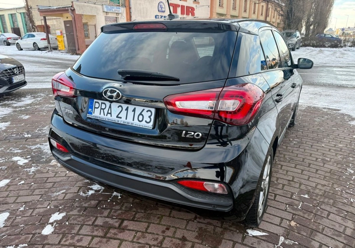 Hyundai i20 - Zdjęcie 21