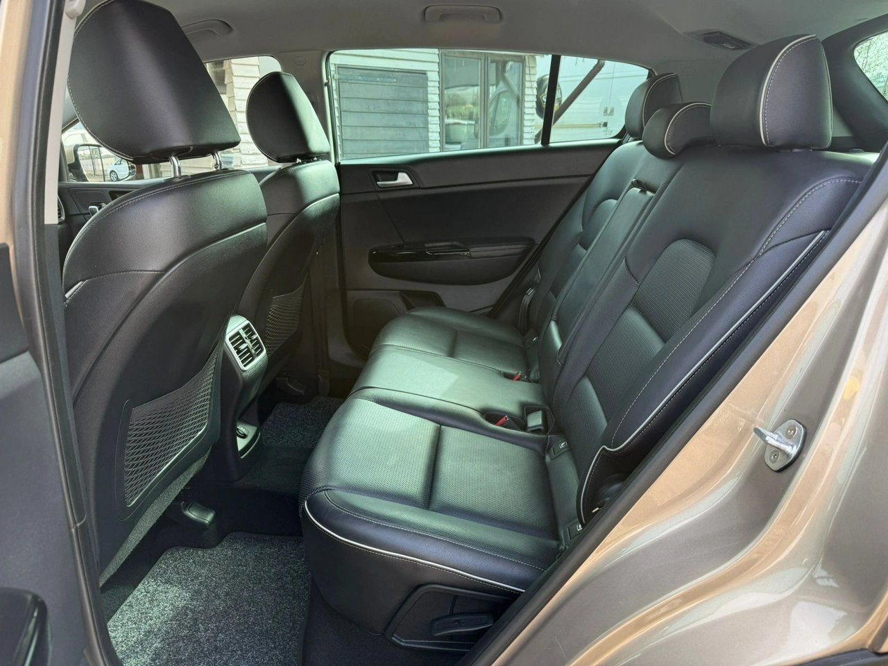 Kia Sportage - Zdjęcie 10