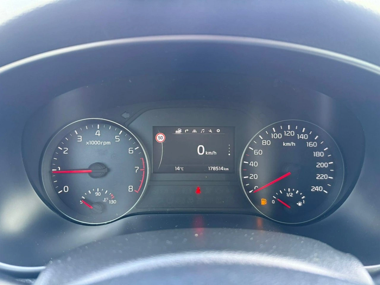 Kia Sportage - Zdjęcie 28