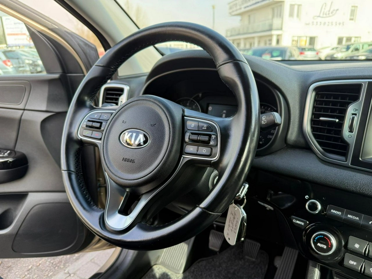 Kia Sportage - Zdjęcie 34