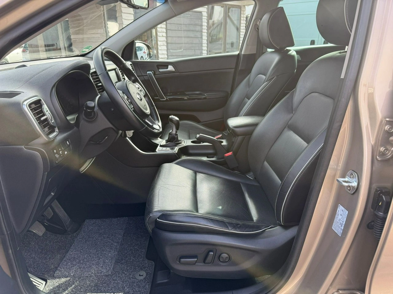 Kia Sportage - Zdjęcie 8