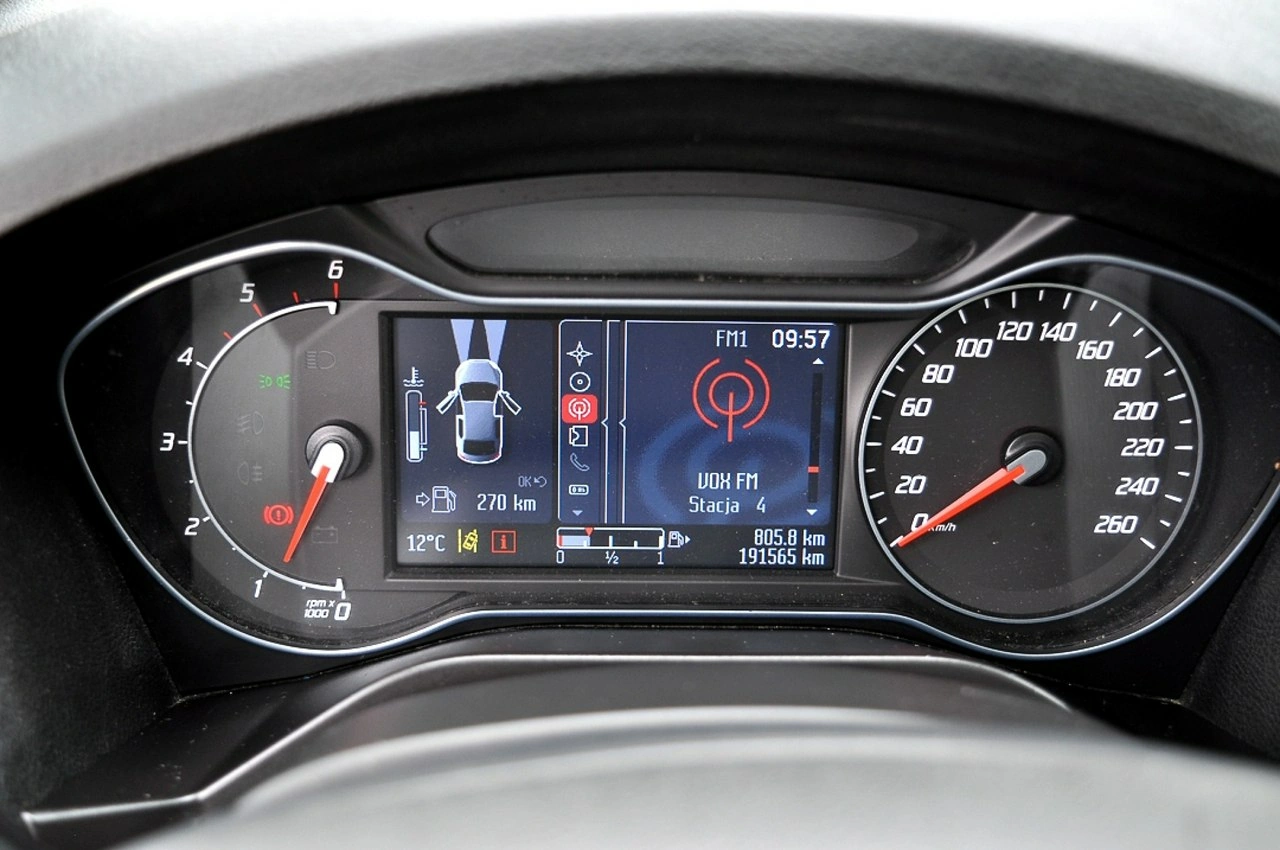 Ford S-Max - Zdjęcie 21