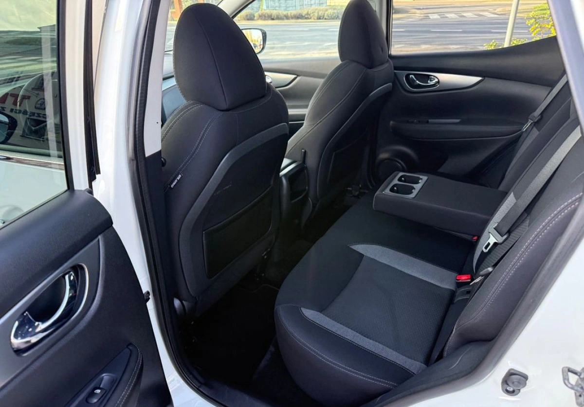 Nissan Qashqai - Zdjęcie 13