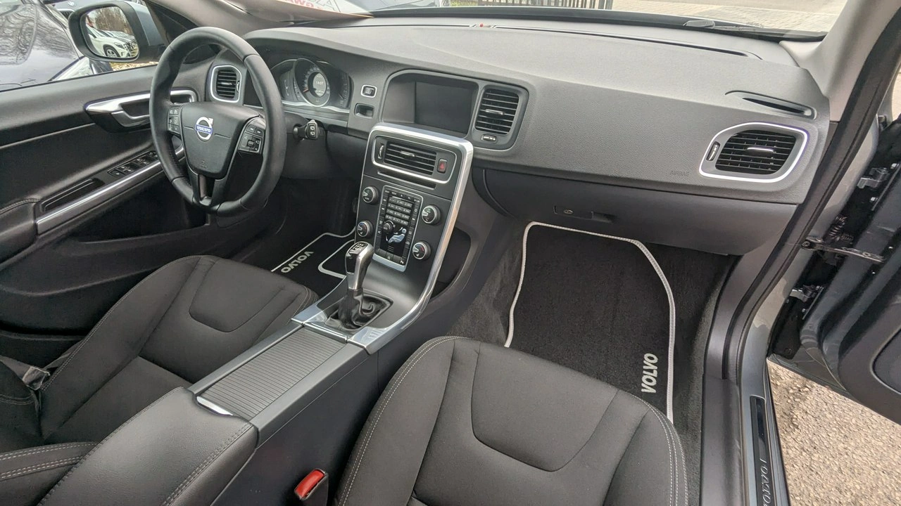 Volvo V60 - Zdjęcie 17