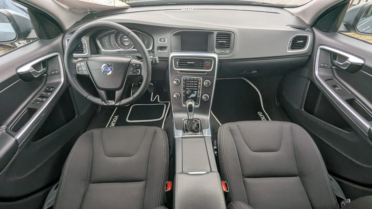 Volvo V60 - Zdjęcie 18