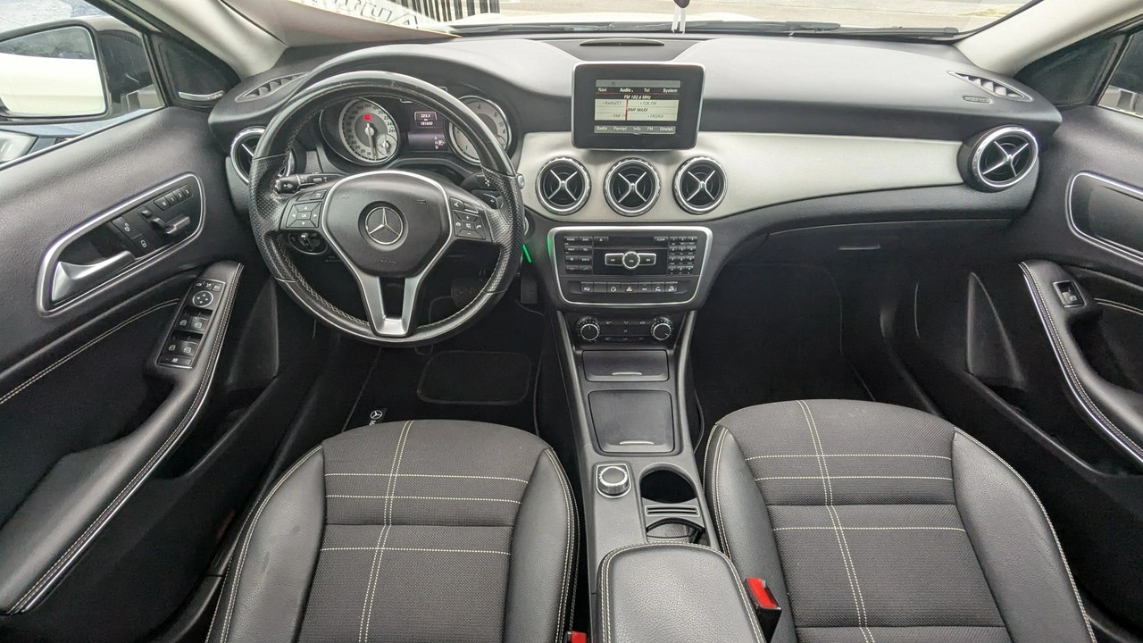 Mercedes GLA 200 - Zdjęcie 16