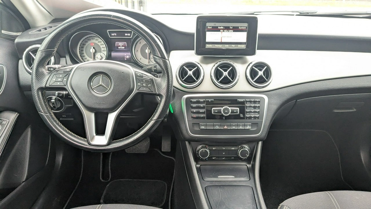Mercedes GLA 200 - Zdjęcie 20