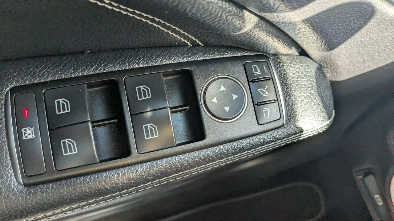 Mercedes GLA 200 - Zdjęcie 35