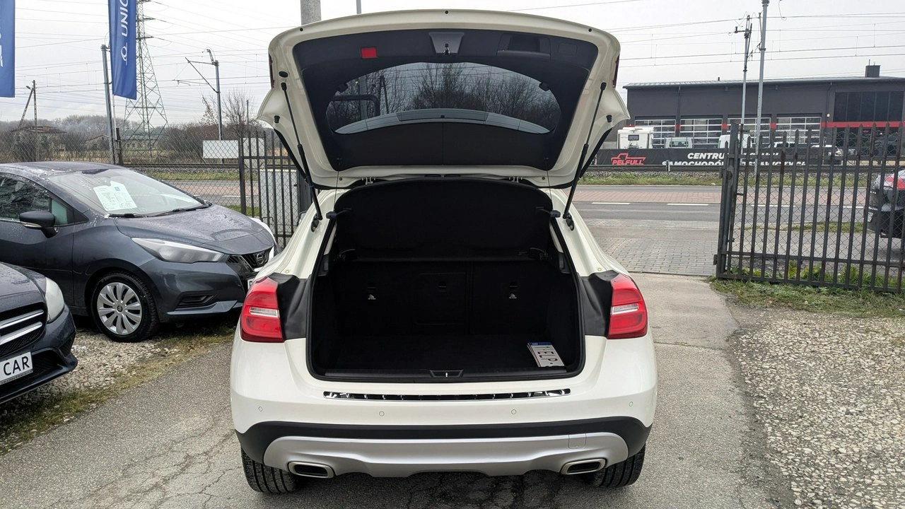Mercedes GLA 200 - Zdjęcie 38