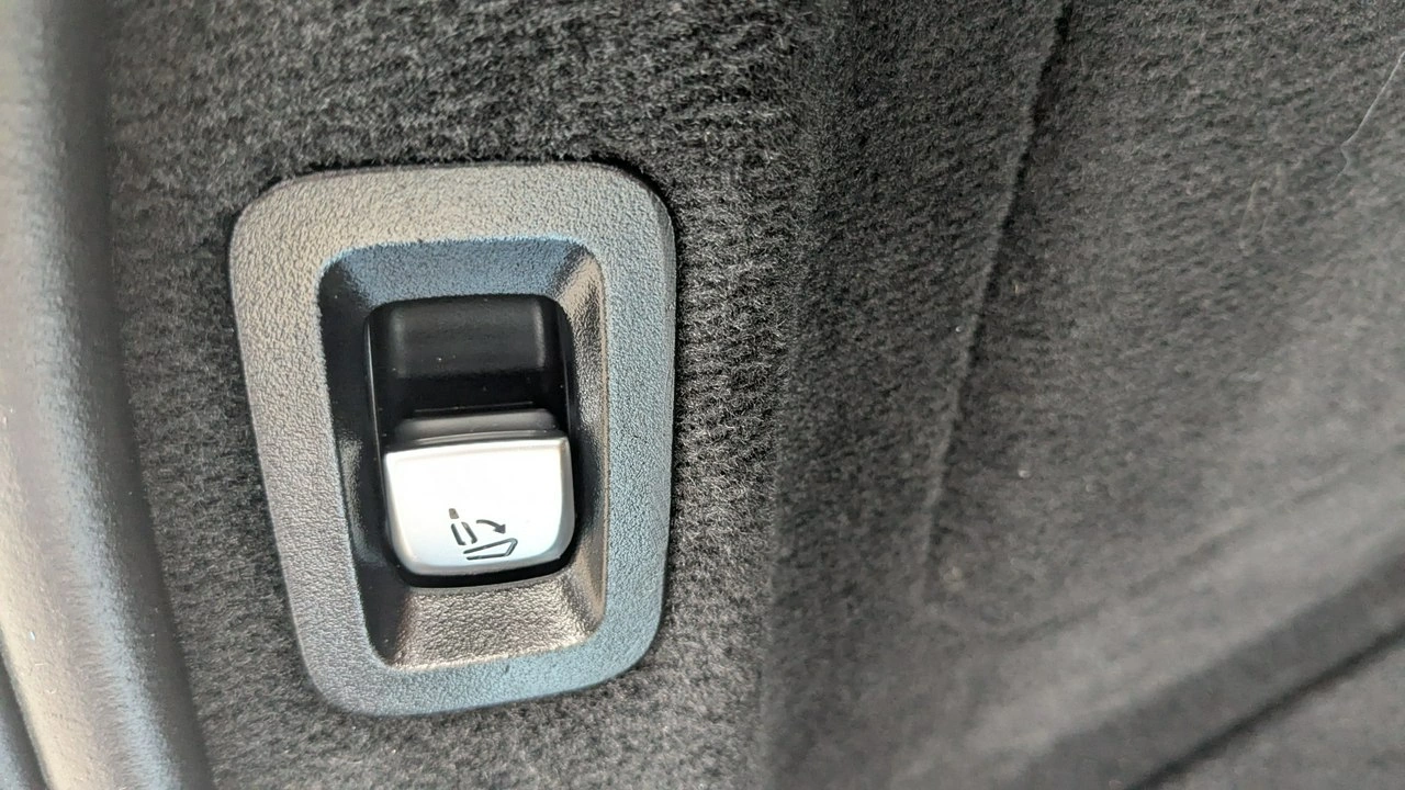 Mercedes C 300 - Zdjęcie 35