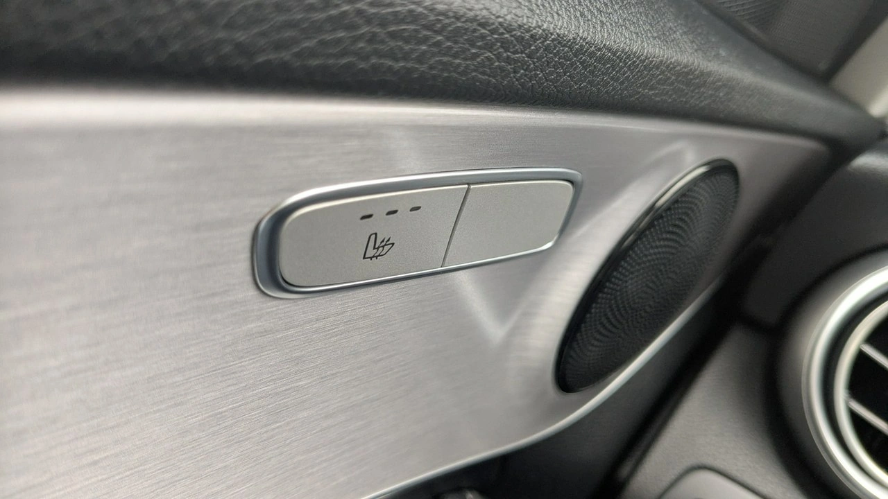 Mercedes C 300 - Zdjęcie 36