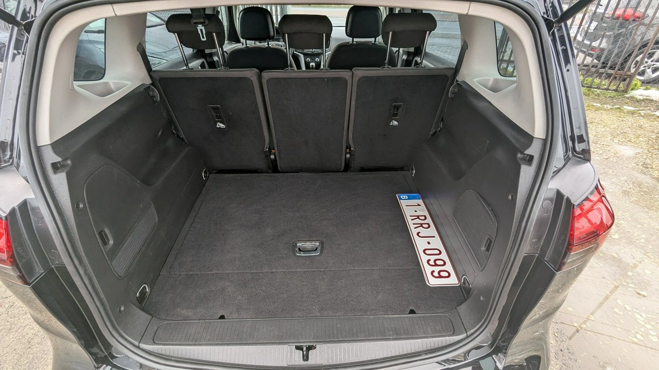 Opel Zafira - Zdjęcie 29