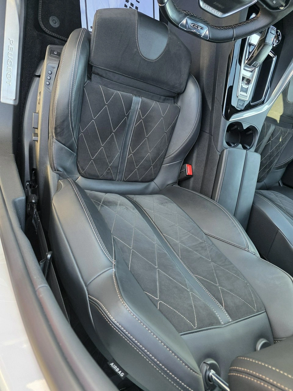 Peugeot 3008 - Zdjęcie 16