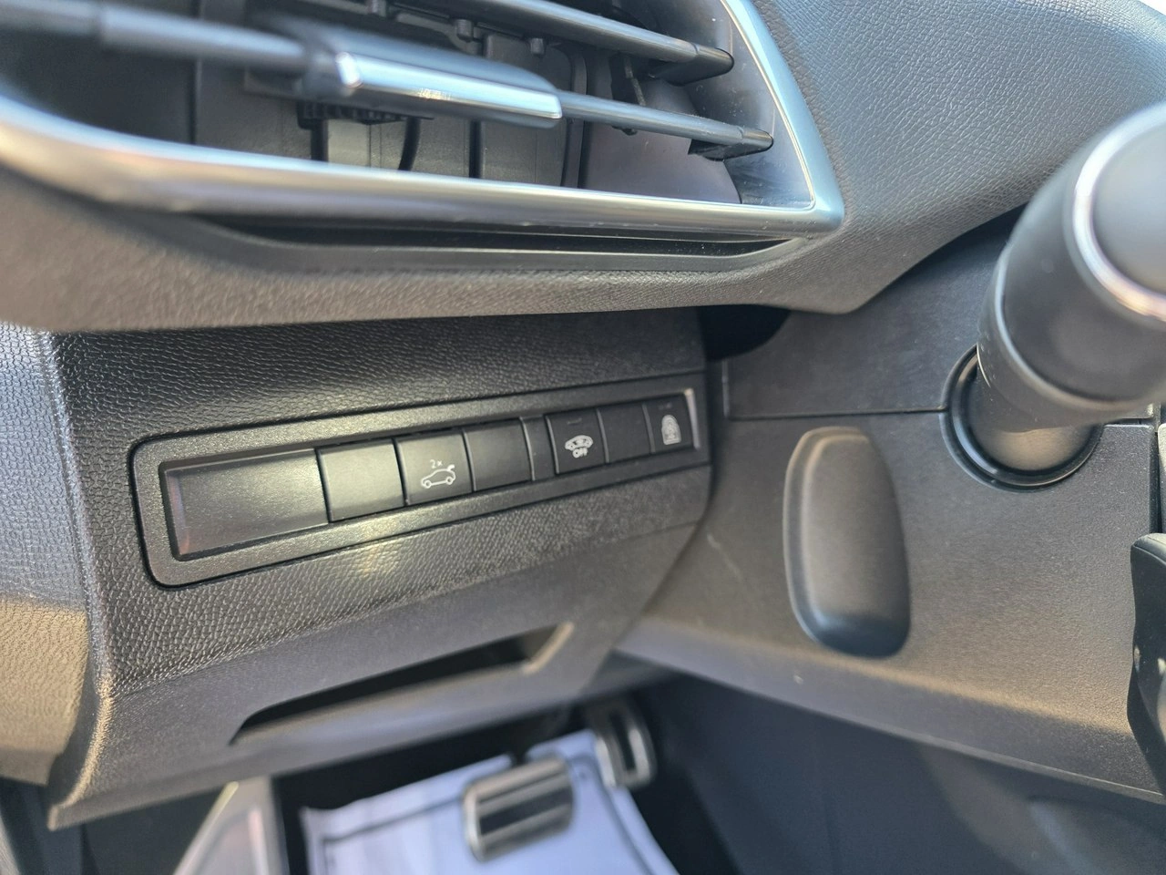 Peugeot 3008 - Zdjęcie 18