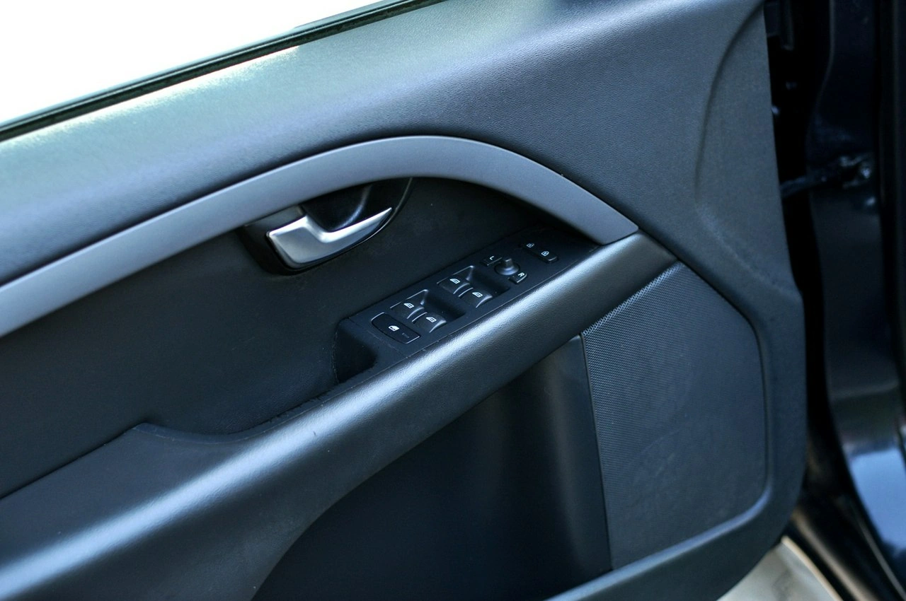 Volvo V70 - Zdjęcie 11