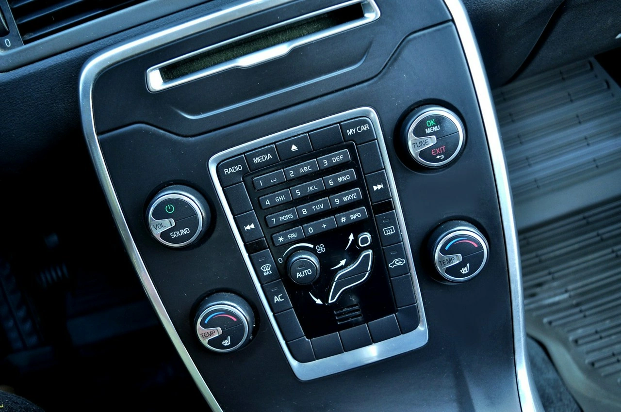 Volvo V70 - Zdjęcie 15