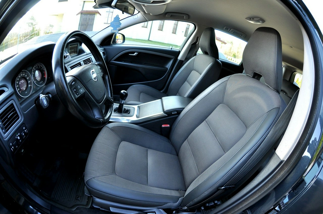 Volvo V70 - Zdjęcie 7
