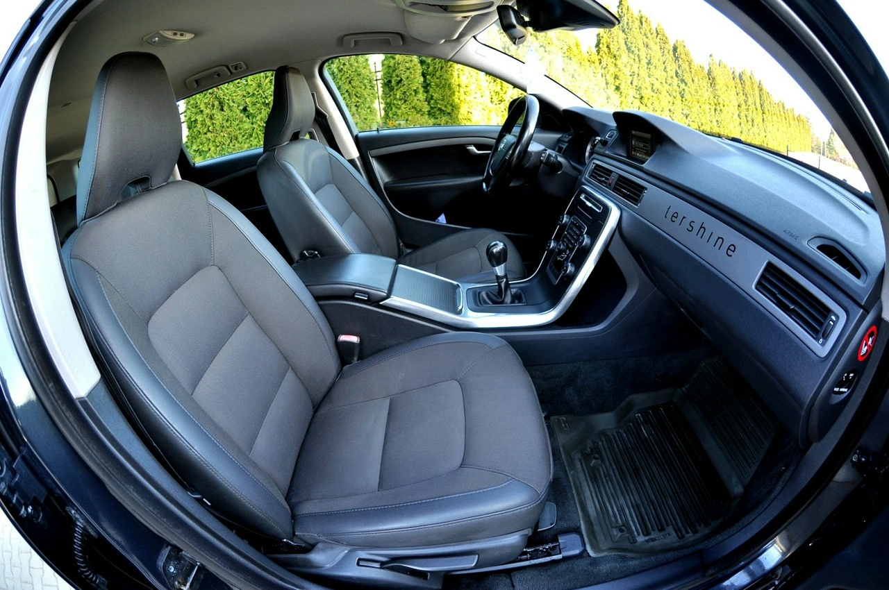 Volvo V70 - Zdjęcie 8