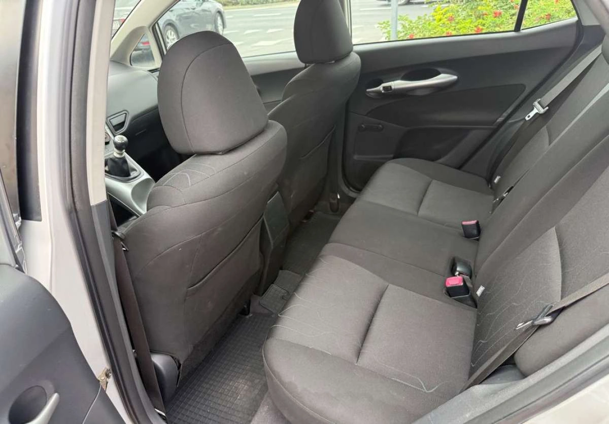 Toyota Auris - Zdjęcie 13