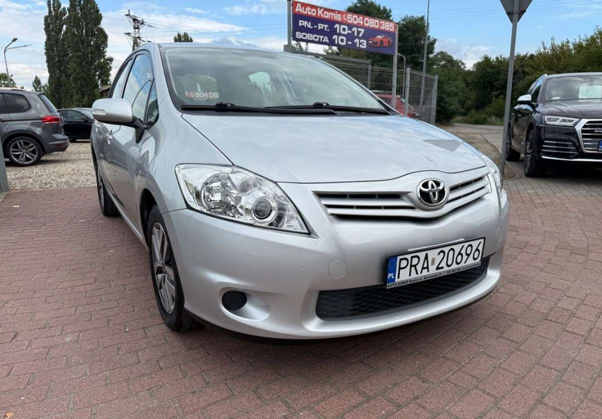 Toyota Auris - Zdjęcie 14
