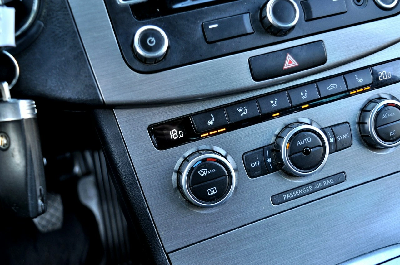 Volkswagen Passat - Zdjęcie 18