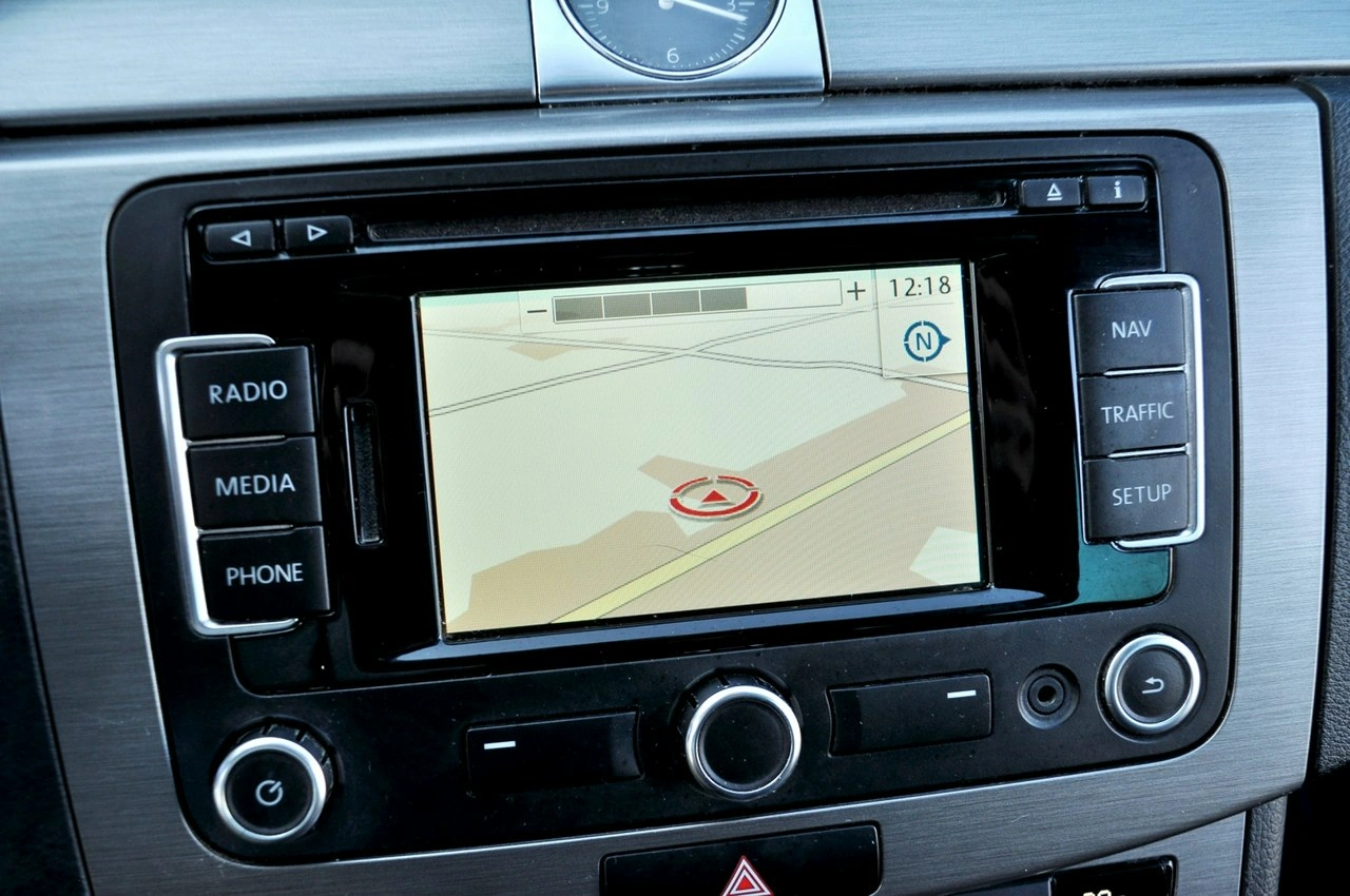 Volkswagen Passat - Zdjęcie 19