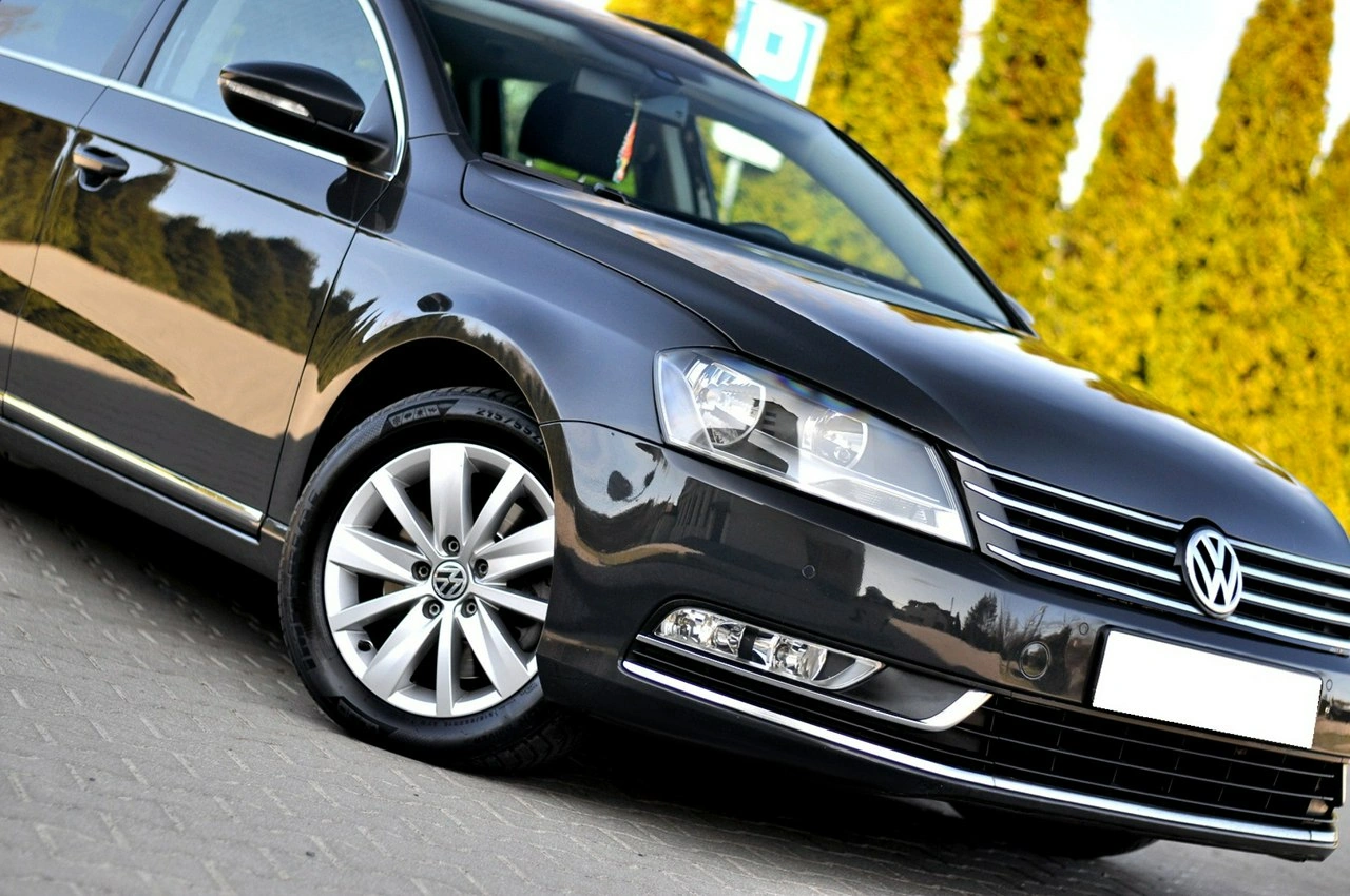 Volkswagen Passat - Zdjęcie 24