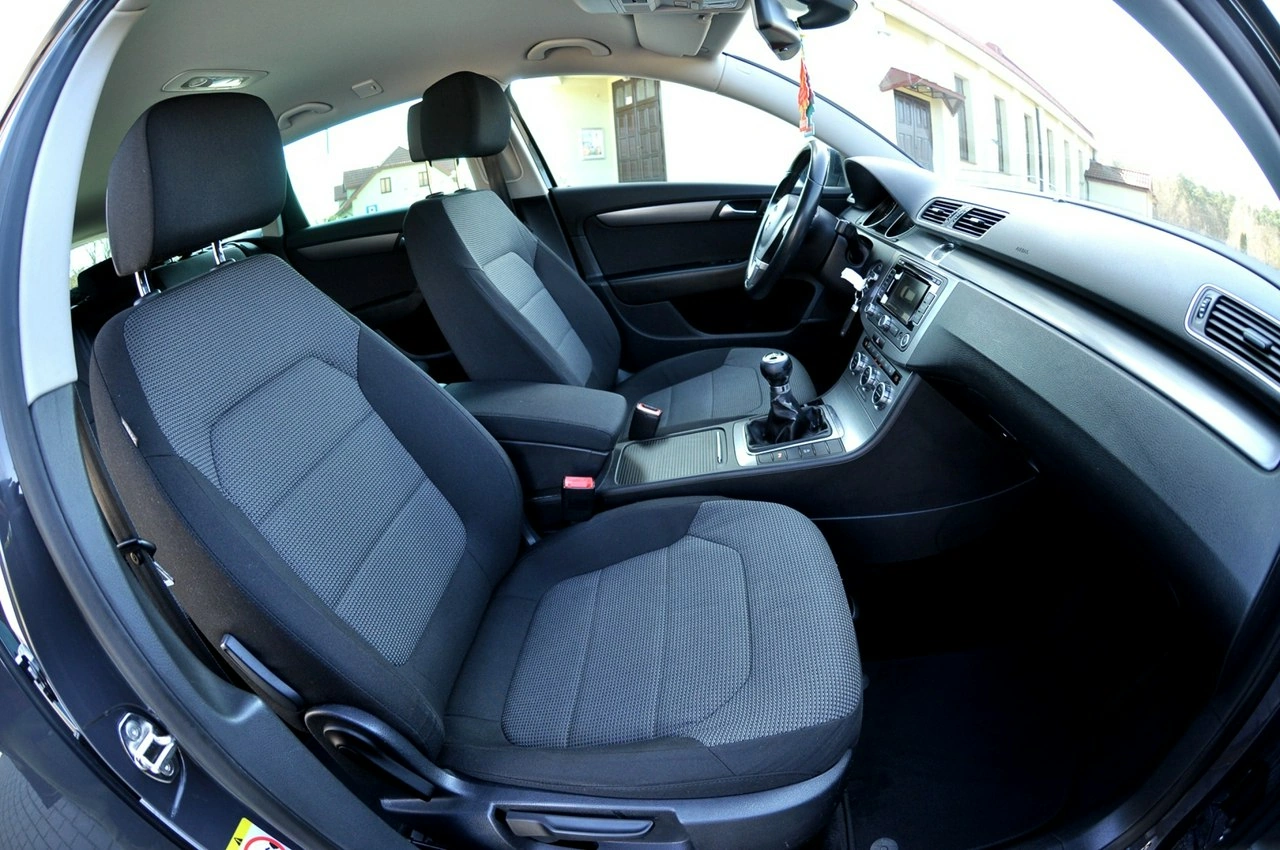 Volkswagen Passat - Zdjęcie 7