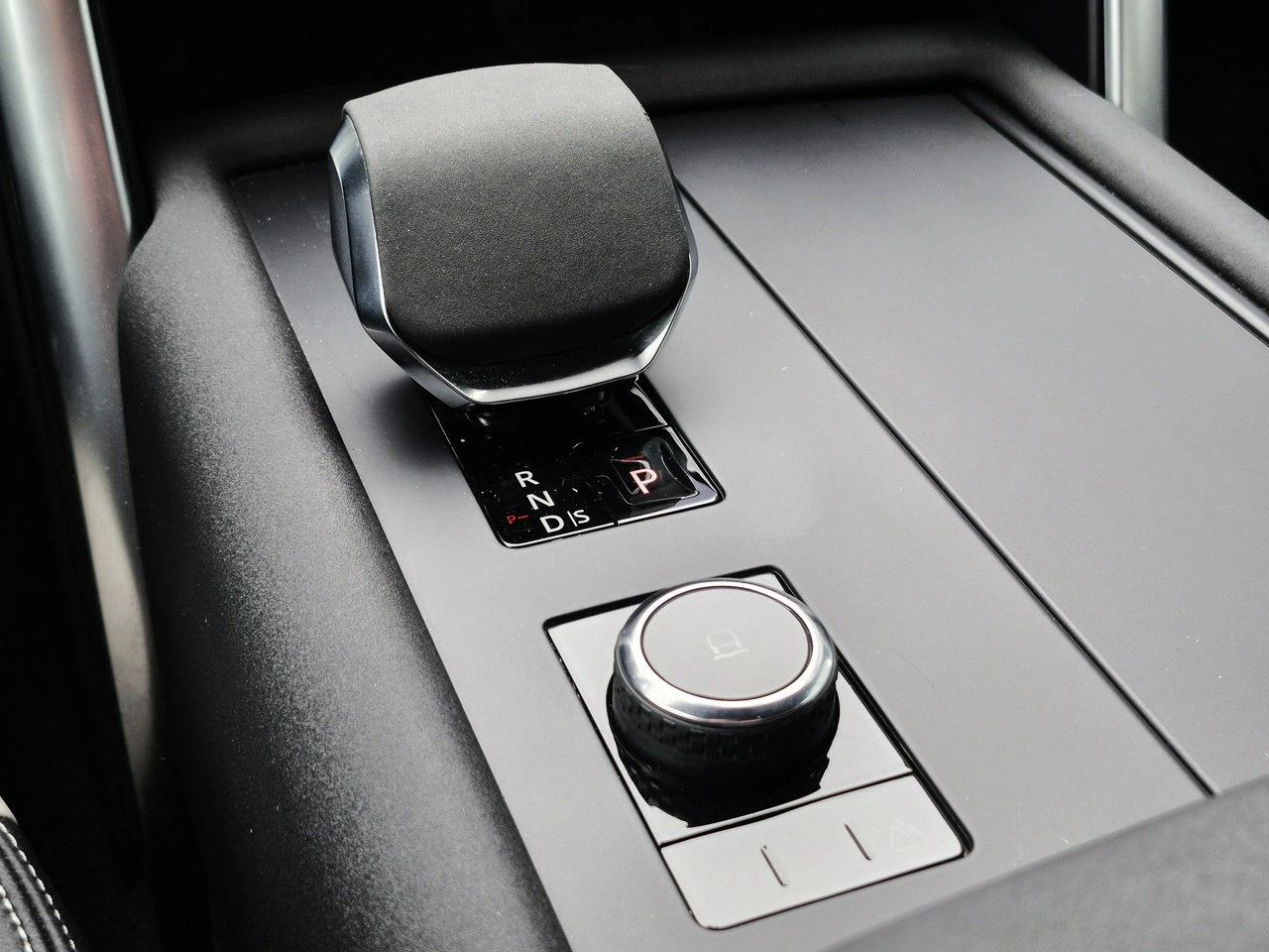 Land Rover Discovery - Zdjęcie 33