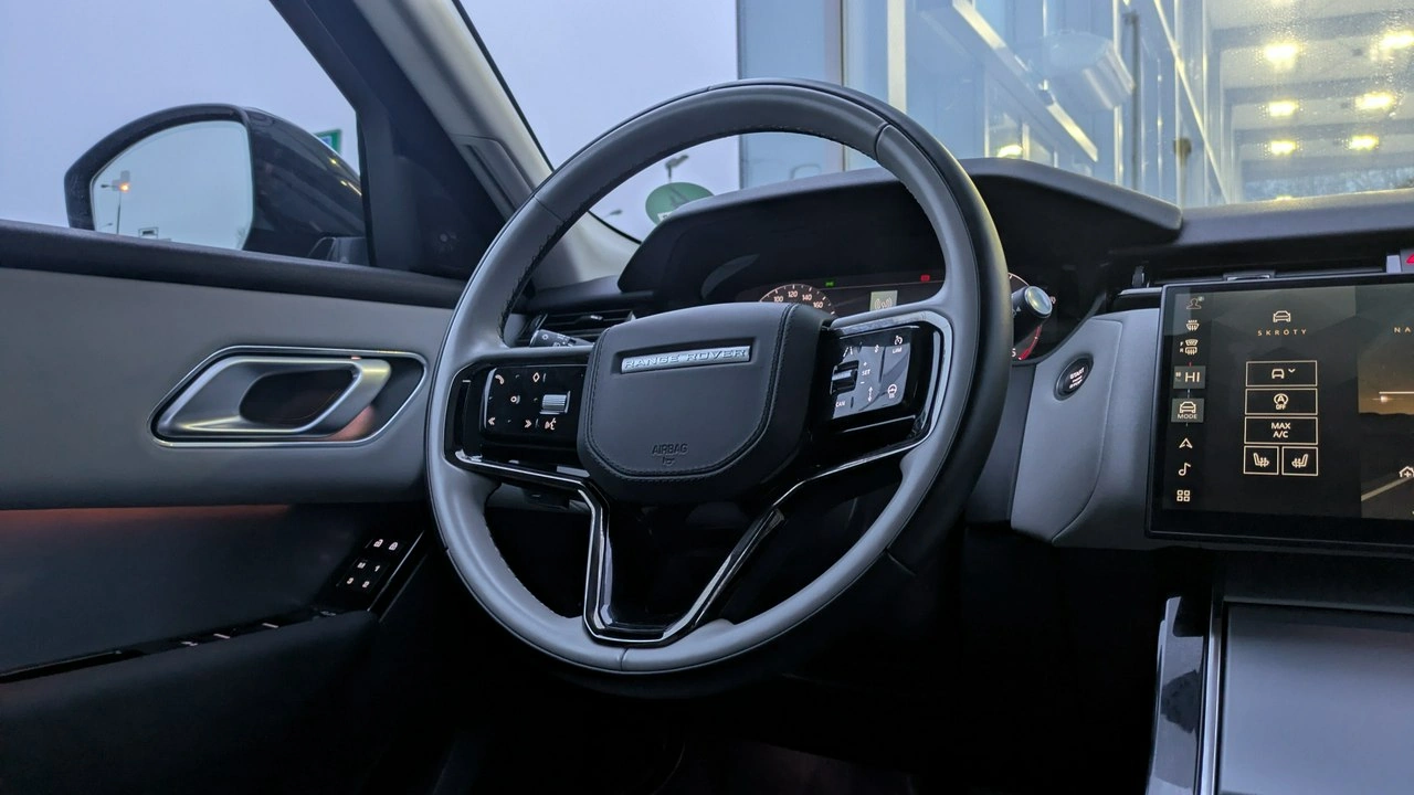 Land Rover Range Rover Velar - Zdjęcie 18