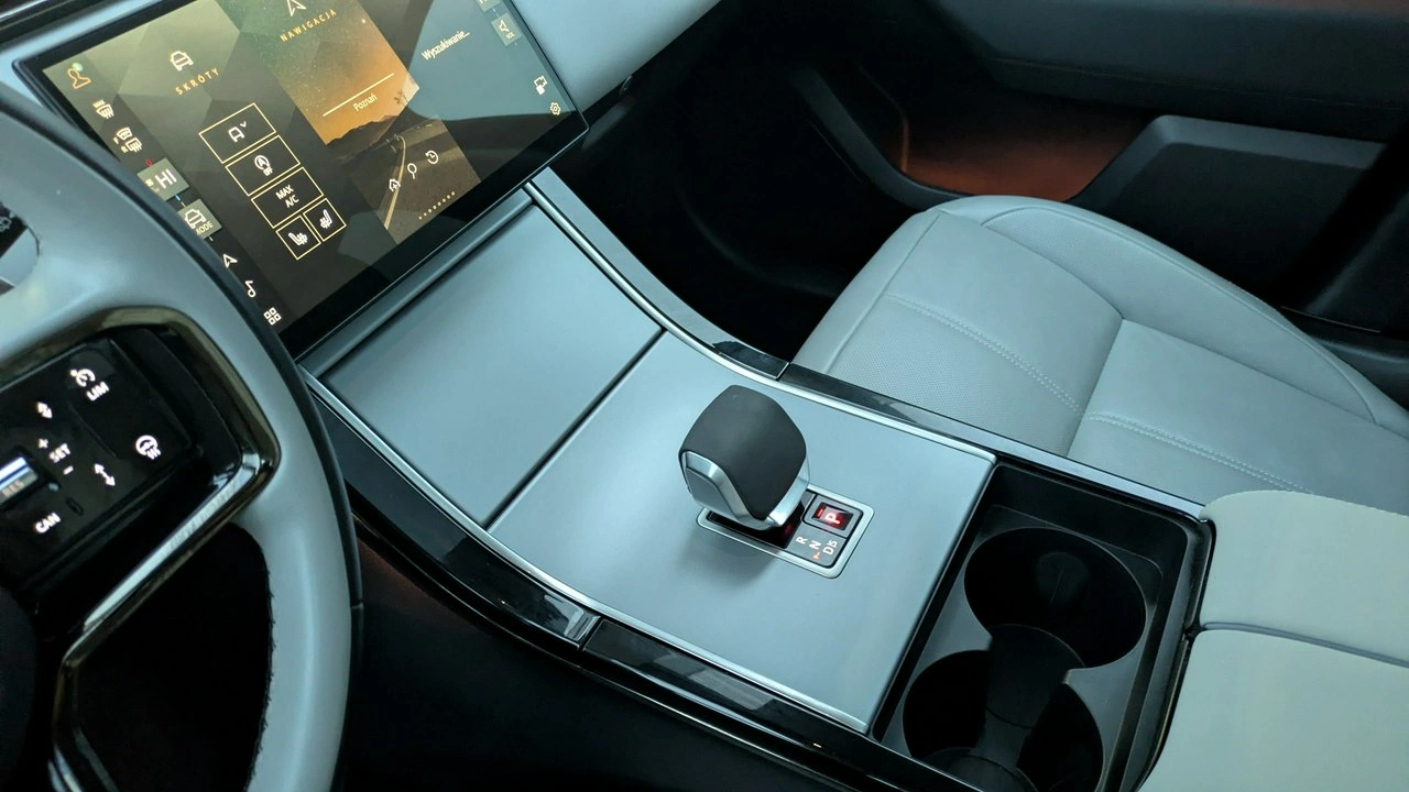 Land Rover Range Rover Velar - Zdjęcie 23