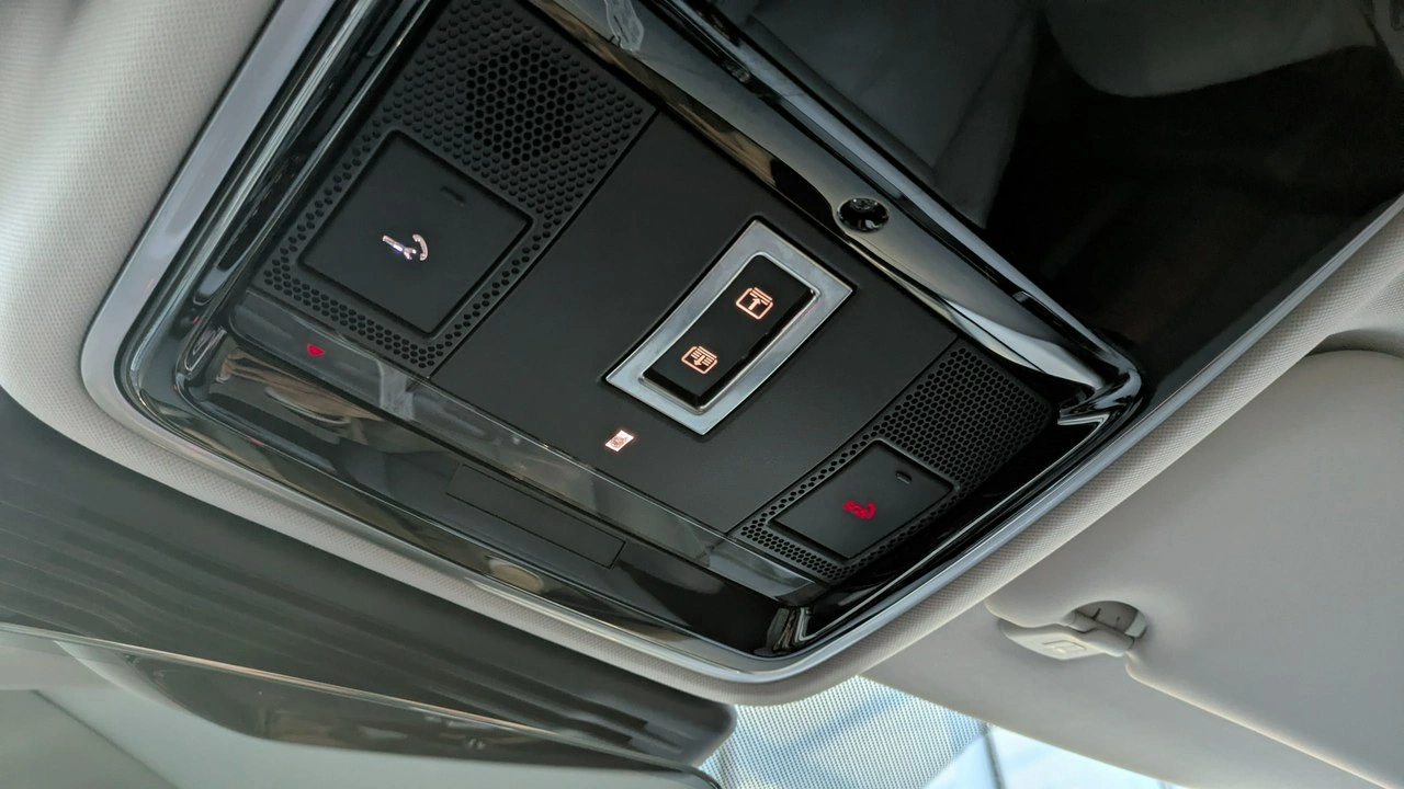 Land Rover Range Rover Velar - Zdjęcie 27