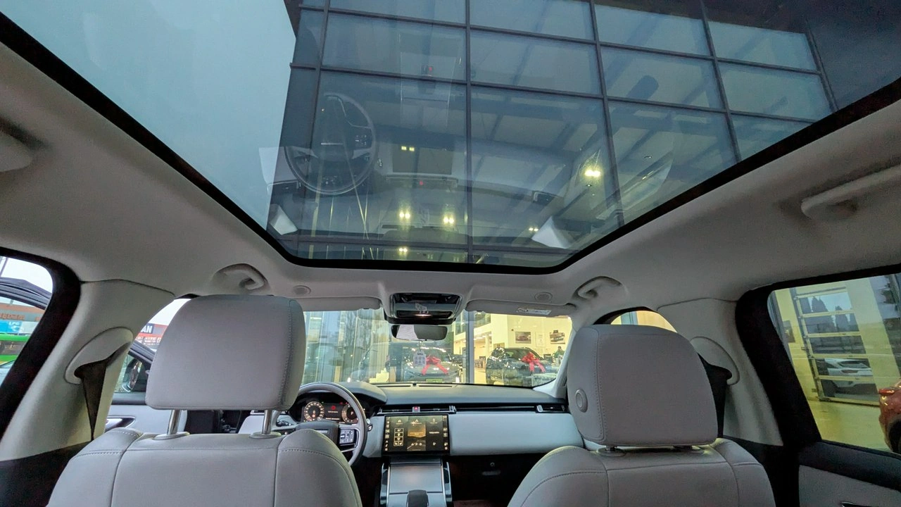 Land Rover Range Rover Velar - Zdjęcie 29